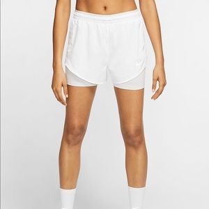 Nike Tempo Luxe Shorts